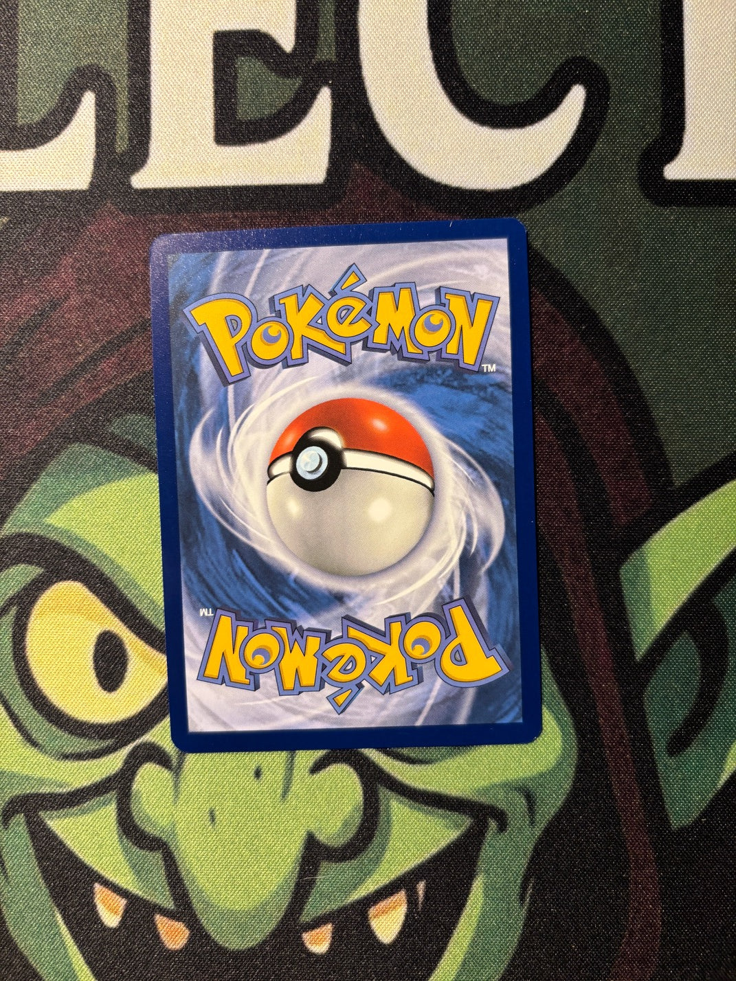 Flareon Reverse Holo (Prismatic Evolutions 013/131)